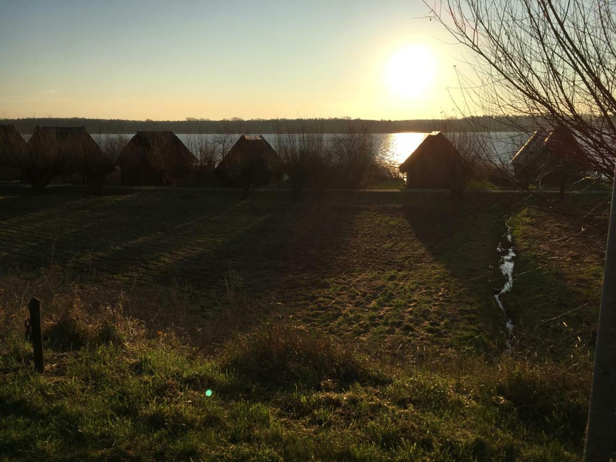 Ferienhaus Am Schweriner See Hohen Viecheln Bagian luar foto